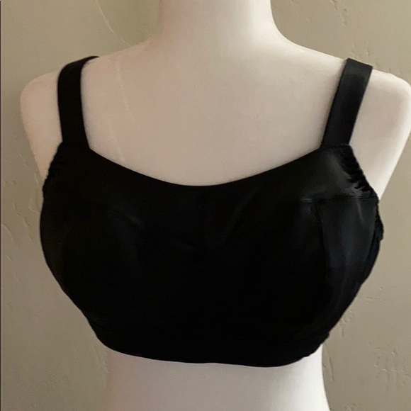 brooks embody sports bra
